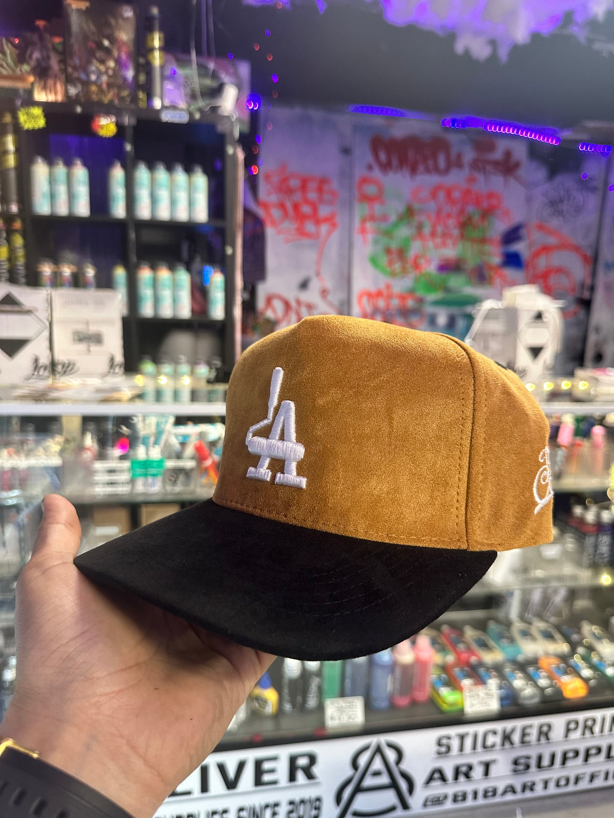 TAN & BLACK SUEDE-STYLE LA SNAPBACK